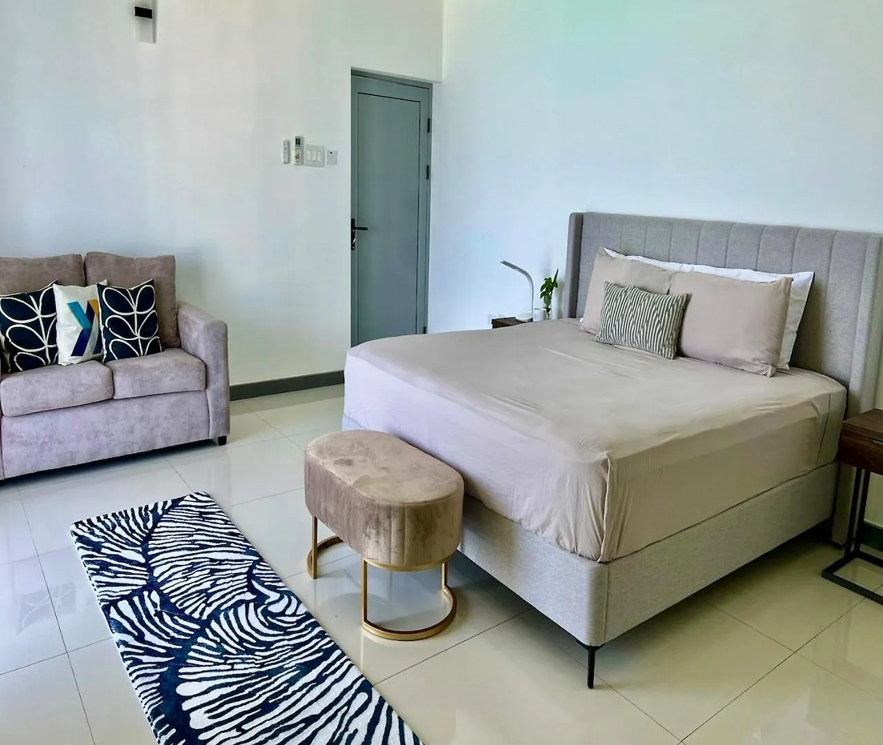 Oceanview Lux Villa + Infinity Pool, Chef & Butler Sandy Ground 牙买加